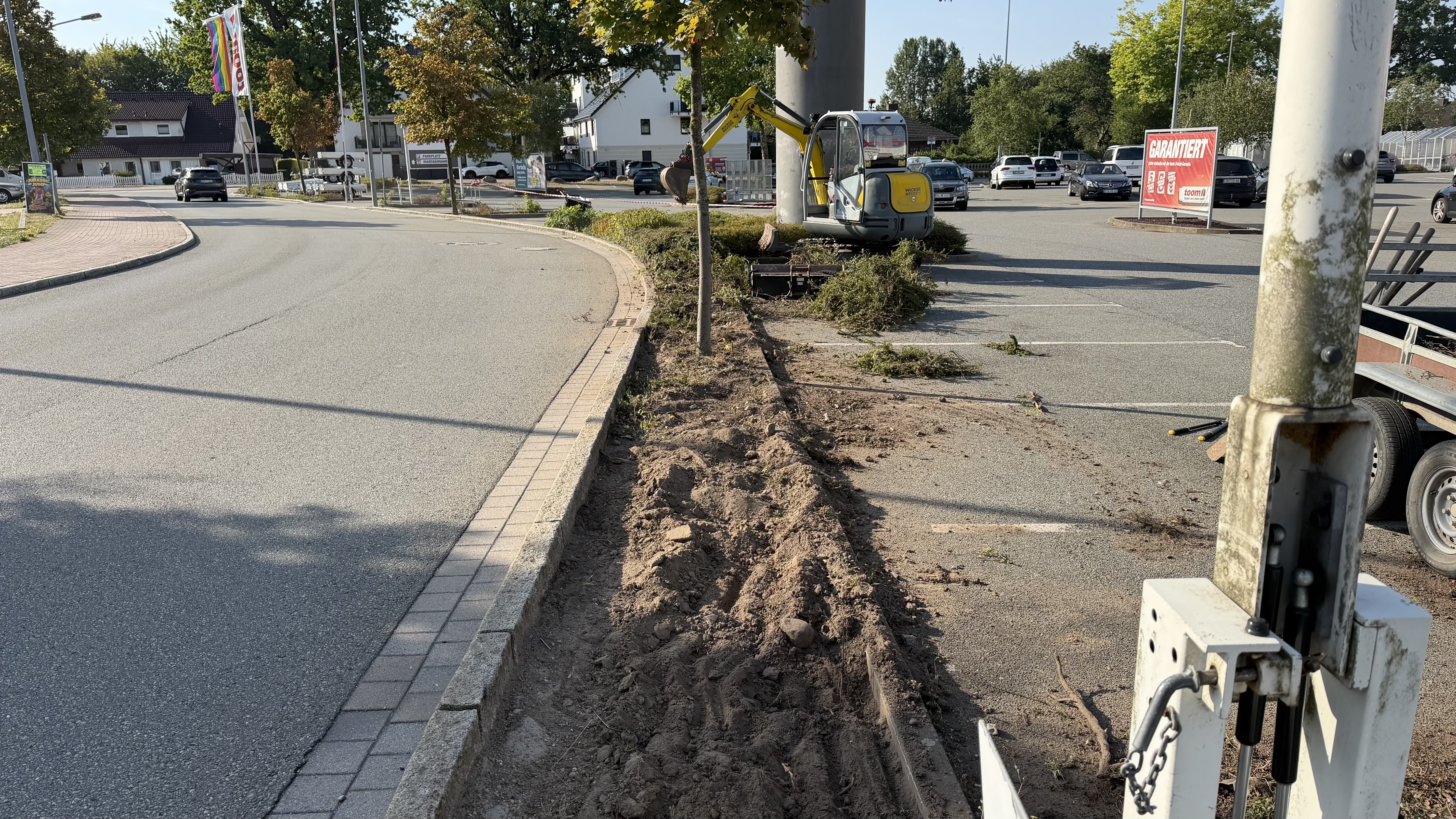Vorher: Grünstreifen erneuert